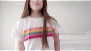 「大好きな弟を私のものに...」彼女が出来たばかりの弟に溢れそうな巨乳を見せつけて姉が誘惑 猿になるくらい挟み舐め